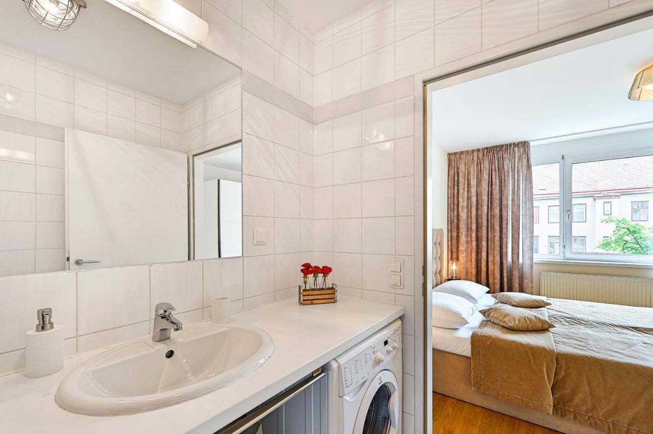 Peaceful Belvedere Apartment In Safe, Quiet & Central Location Wina Bagian luar foto